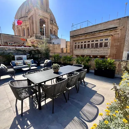 Luxury Duplex With Balcony, Apartman *