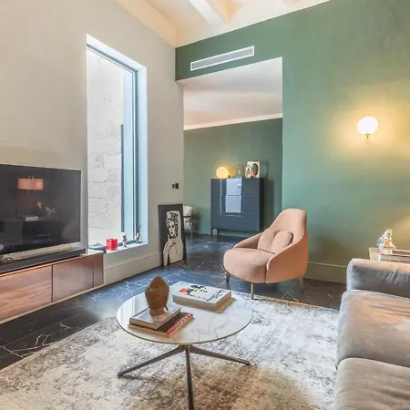 Luxury Duplex With Balcony,